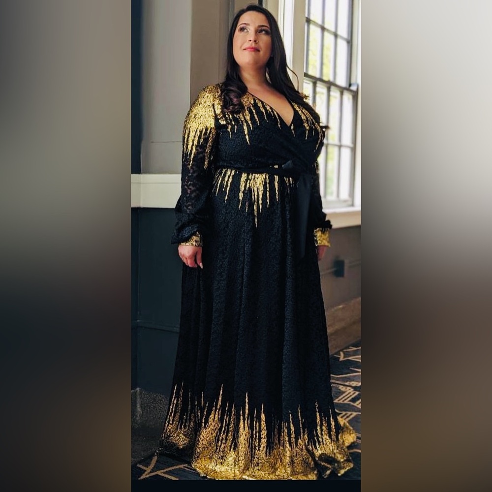🖤Karen T Design Elegant Black and Gold Maxi Dress/Gown